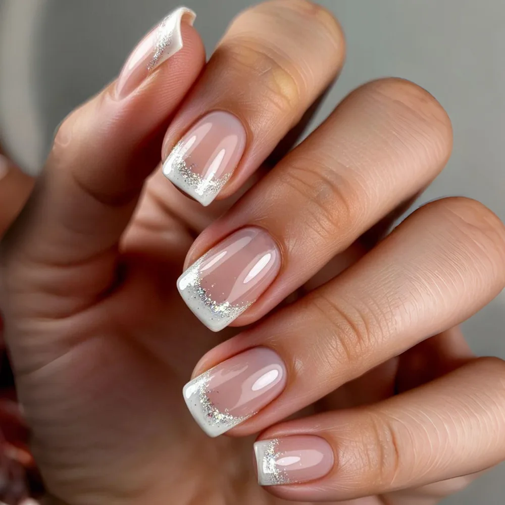 24Pcs Short Square Head Press on Fake Nails Full Cover White Shiny Powder French Design Manicure Tip Simple Wearable False Nails
24Pcs Short Square Head Press on Fake Nails Full Cover White Shiny Powder French Design Manicure Tip Simple Wearable False Nails