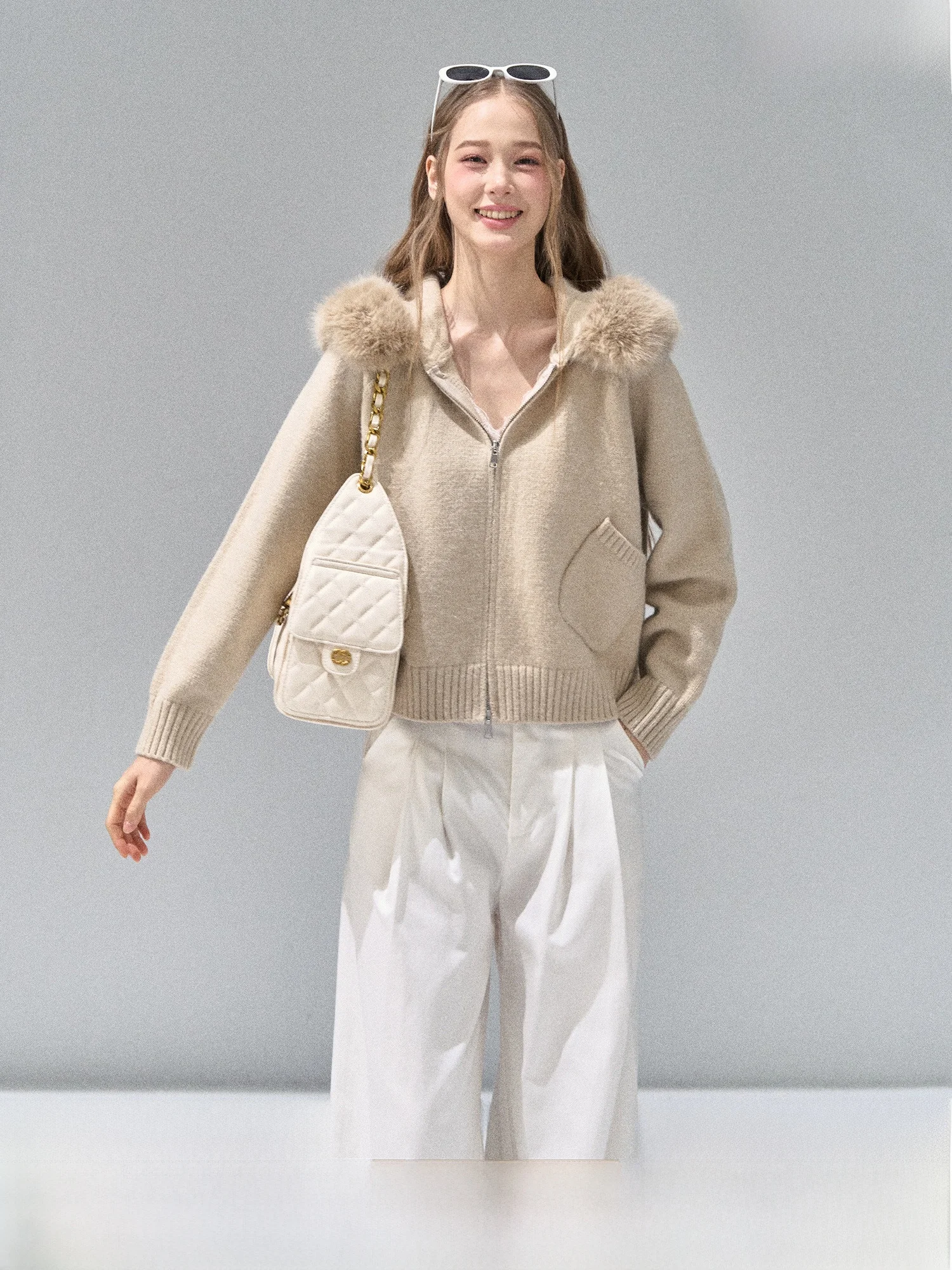 RECOIN RC женский ленивый высококачественный вязаный свитер, пальто с меховым воротником, осень-зима 2022, длинный цвет свеча на молнии
RECOIN RC женский ленивый высококачественный вязаный свитер, пальто с меховым воротником, осень-зима 2022, длинный цвет свеча на молнии