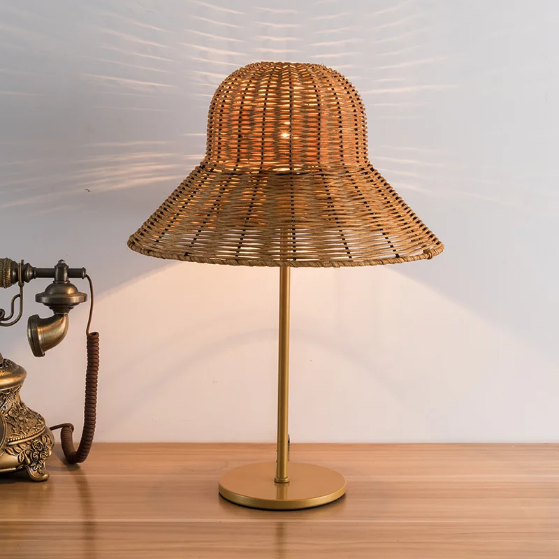 Tengbian Homestay Decorative Desk Lamp Southeast Asian Style Handmade Weaving Art Bedroom Bedhead Led Desk Lamp
Tengbian Homestay Decorative Desk Lamp Southeast Asian Style Handmade Weaving Art Bedroom Bedhead Led Desk Lamp