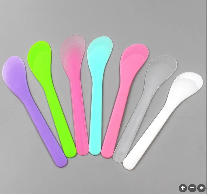 100pcs Cosmetic Spatula Plastic DIY Facial Mask Mixing Spatulas Spoon Stick Plastic Makeup Tools White Black clear pink green
100pcs Cosmetic Spatula Plastic DIY Facial Mask Mixing Spatulas Spoon Stick Plastic Makeup Tools White Black clear pink green