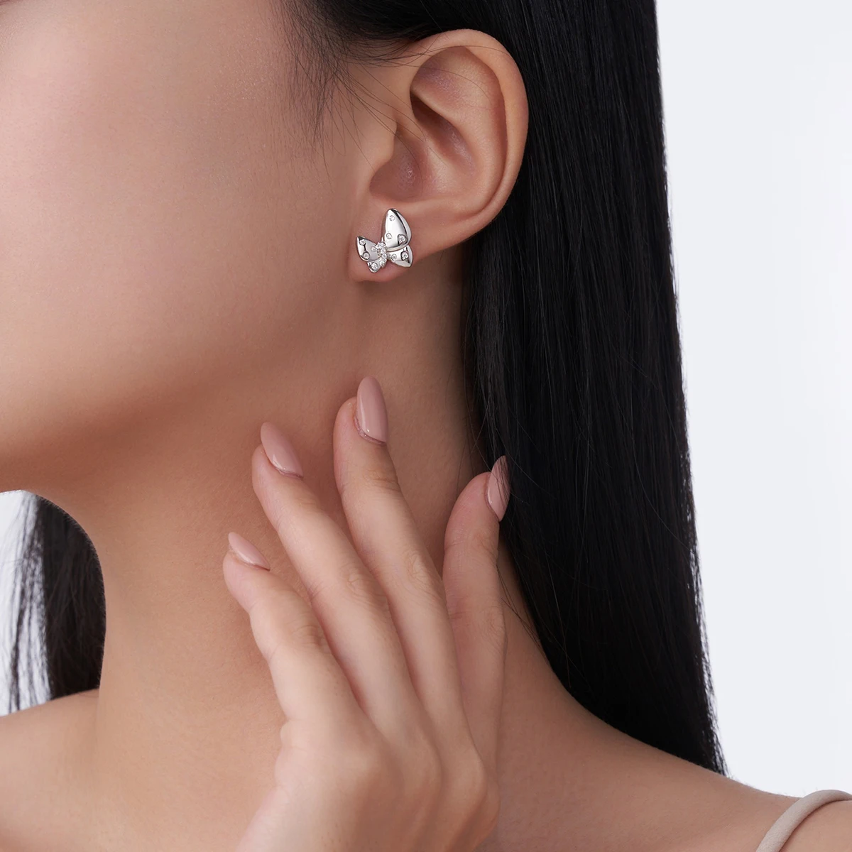 Серьги-бабочки из стерлингового серебра 925 пробы с муассанитом для женщин, изысканный и модный стиль, подарок на день рождения
Серьги-бабочки из стерлингового серебра 925 пробы с муассанитом для женщин, изысканный и модный стиль, подарок на день рождения