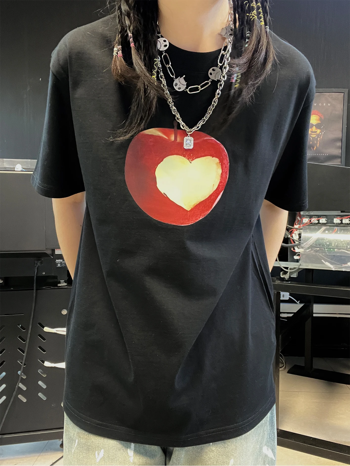 Heavyweight 260G Short Sleeve T-Shirt Art Student Design Sensation One Bite Love Fruit Cotton Polyester Elastic Fiber Tee
Heavyweight 260G Short Sleeve T-Shirt Art Student Design Sensation One Bite Love Fruit Cotton Polyester Elastic Fiber Tee