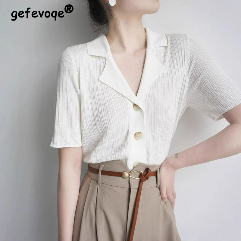 Summer Turn Down Collar Solid Color Knitting T-shirt Female Short Sleeve Casual Fashion All-match Pullover Top Women Buttons Tee
Summer Turn Down Collar Solid Color Knitting T-shirt Female Short Sleeve Casual Fashion All-match Pullover Top Women Buttons Tee