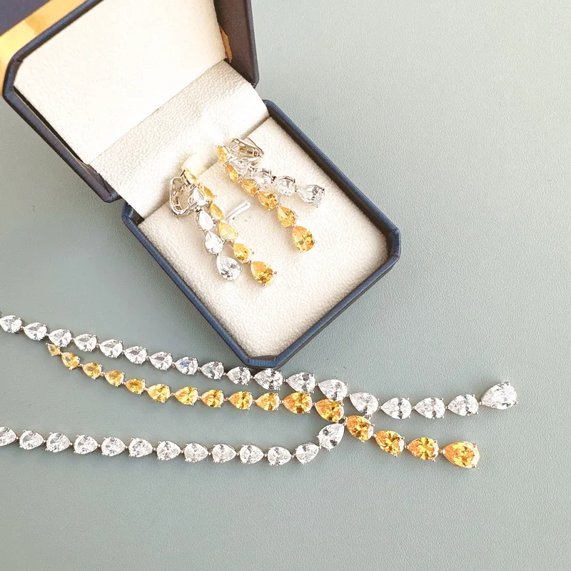 Designer Collection Necklace Earrings Women Lady Inlay Pear-shaped Yellow Cubic Zircon Plated Gold Color Tassels Double Chain
Designer Collection Necklace Earrings Women Lady Inlay Pear-shaped Yellow Cubic Zircon Plated Gold Color Tassels Double Chain