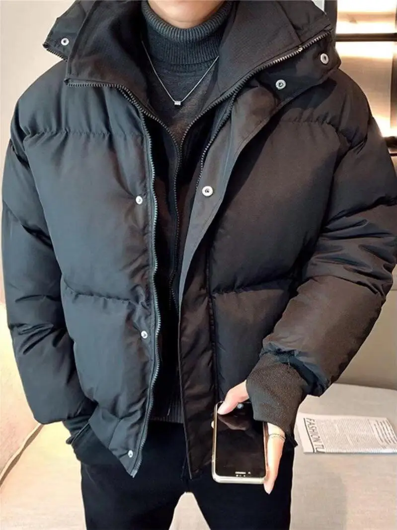 Мужская зимняя утепленная хлопковая куртка-пуховик: повседневная теплая верхняя одежда для спорта и отдыха, модный брендовый стиль
Мужская зимняя утепленная хлопковая куртка-пуховик: повседневная теплая верхняя одежда для спорта и отдыха, модный брендовый стиль