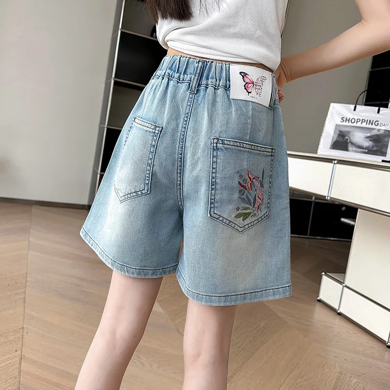 Kids Summer Blue Denim Shorts with Butterfly Label for Girl Fashion Casual Mini Flower Embroidery Mini Shorts Pants Child
Kids Summer Blue Denim Shorts with Butterfly Label for Girl Fashion Casual Mini Flower Embroidery Mini Shorts Pants Child