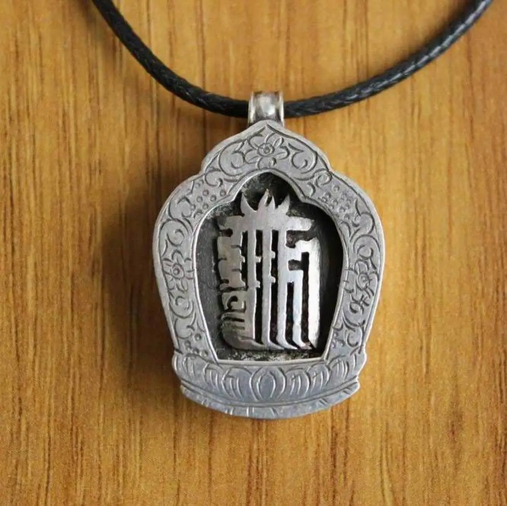 SL011 Vintage Tibetan Sterling Silver 925 Mantra Kalachakra Prayer Box Gau Amulet Pendant For Men
SL011 Vintage Tibetan Sterling Silver 925 Mantra Kalachakra Prayer Box Gau Amulet Pendant For Men
