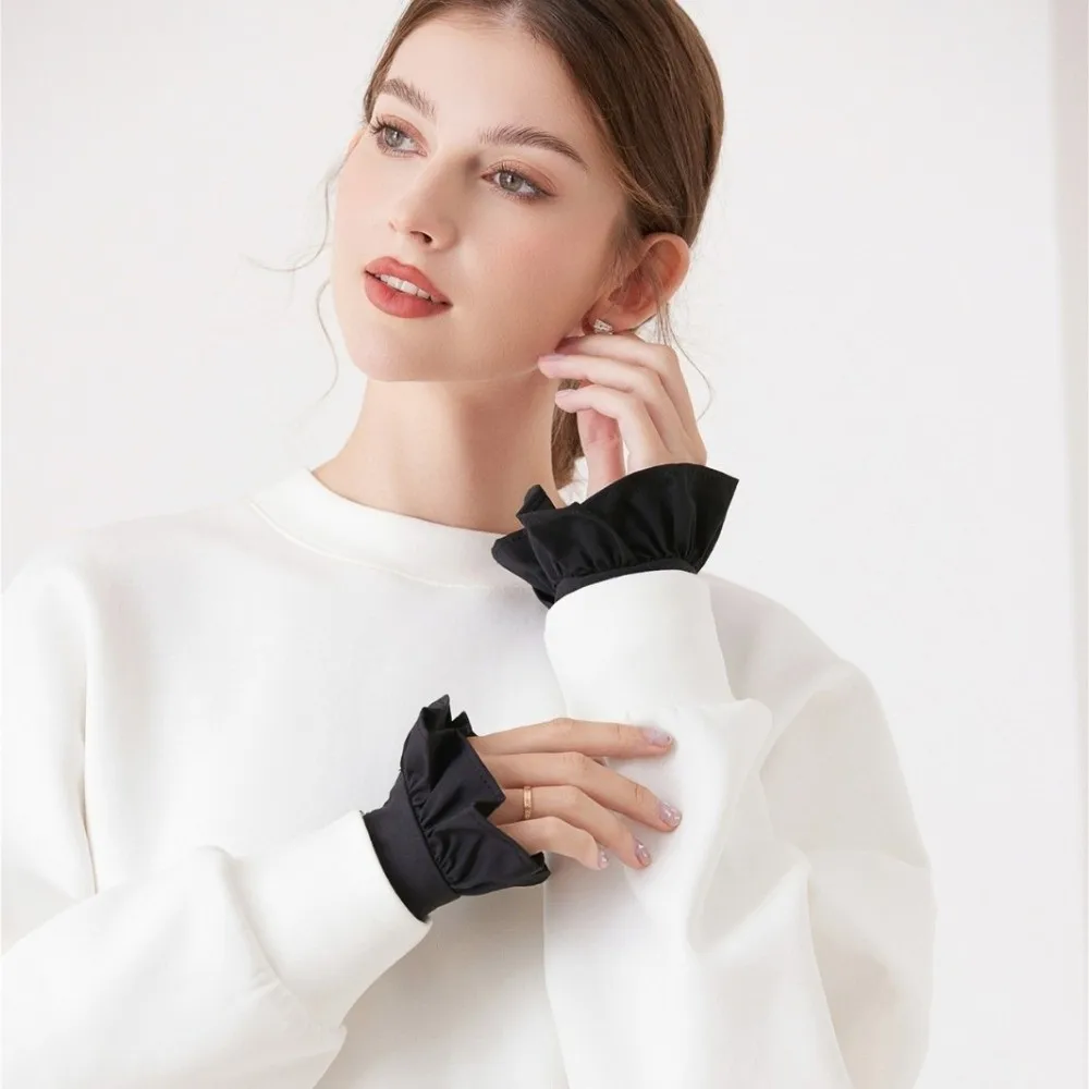 Trendy Ruffle Clothing Cuffs Detachable with Buttons False Sleeves Cuff Extension Clothing Wrist Accessories
Trendy Ruffle Clothing Cuffs Detachable with Buttons False Sleeves Cuff Extension Clothing Wrist Accessories