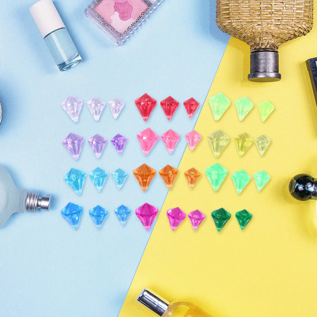 1 Bag Plastic Crystal Gemstones Fake Diamond Stones Irregular Decorative Jewelry for Craft Projects Festive Atmosphere DIY Home
1 Bag Plastic Crystal Gemstones Fake Diamond Stones Irregular Decorative Jewelry for Craft Projects Festive Atmosphere DIY Home