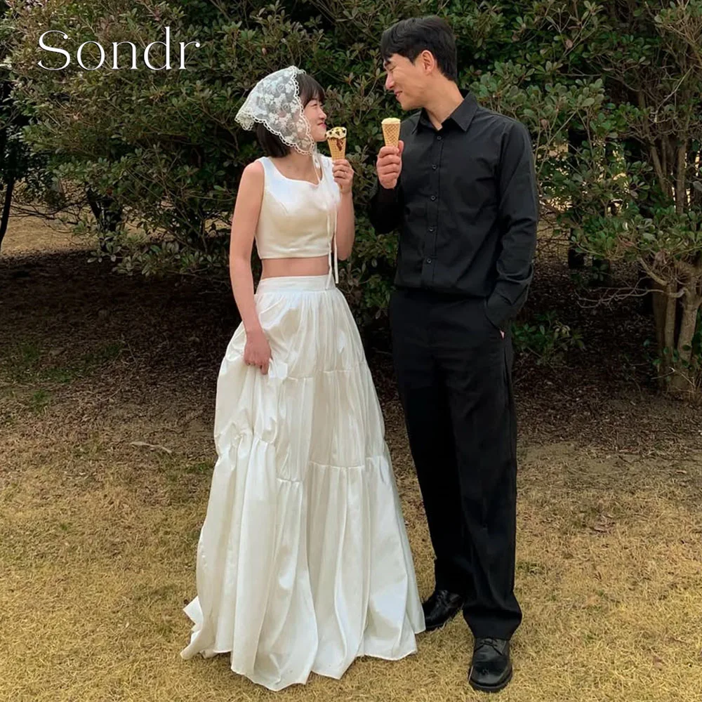 Sondr Customized 2 Pieces Korean Wedding Snap Dresses U-Neck Sleeveless A Line Bridal Gown Simple Korea Photo Shoot Gown
Sondr Customized 2 Pieces Korean Wedding Snap Dresses U-Neck Sleeveless A Line Bridal Gown Simple Korea Photo Shoot Gown