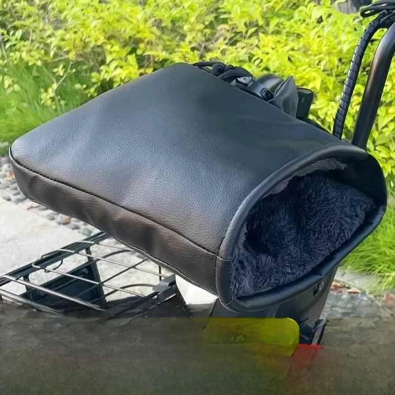 Утепленные мотоперчатки из искусственной кожи, ветрозащитные, водонепроницаемые, для руля мотоцикла
Утепленные мотоперчатки из искусственной кожи, ветрозащитные, водонепроницаемые, для руля мотоцикла