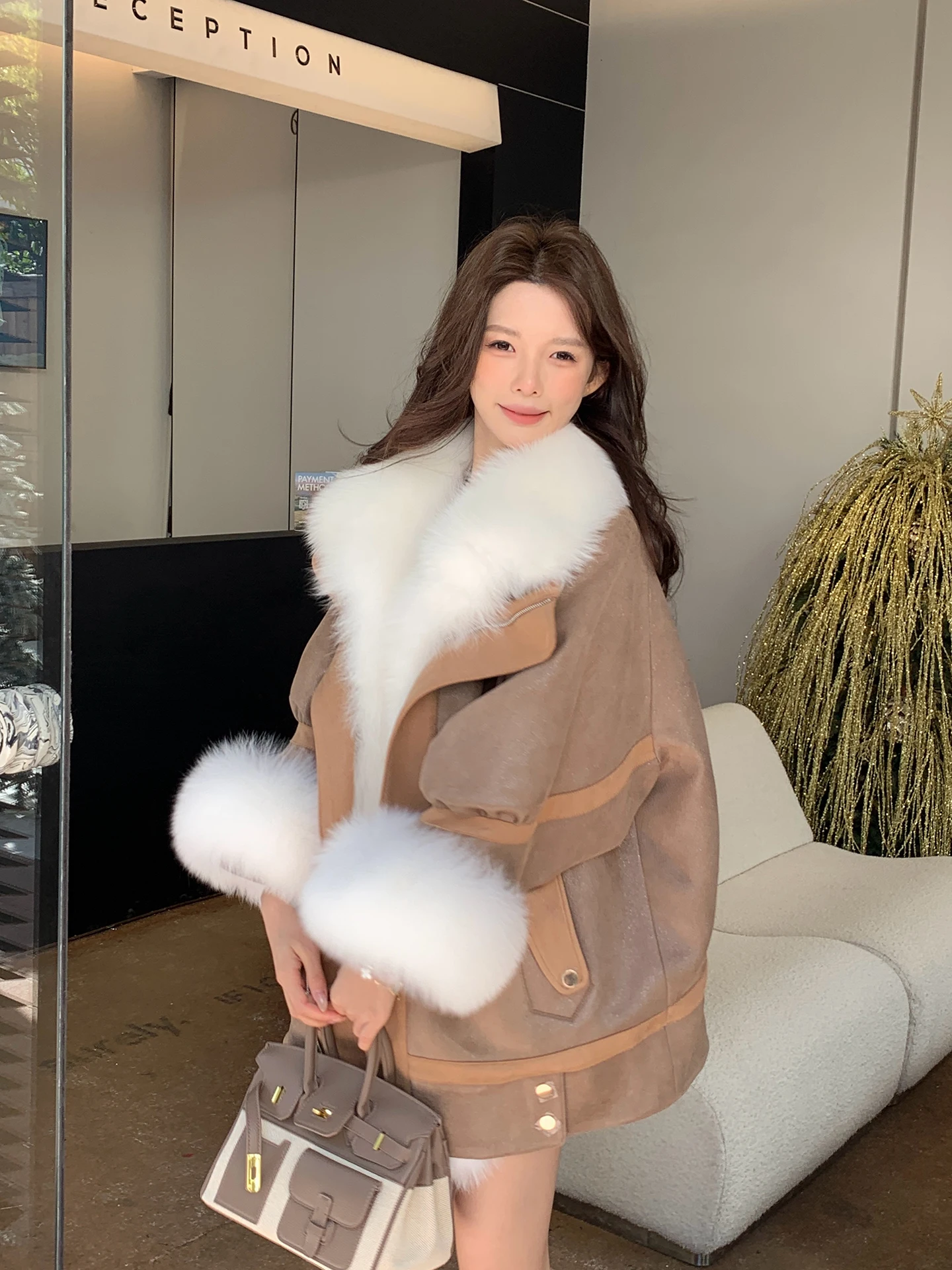 Пуховик Thiened с меховым воротником, женский, средней длины, со съемной молнией, повседневный, теплый, ветрозащитный, модный
Пуховик Thiened с меховым воротником, женский, средней длины, со съемной молнией, повседневный, теплый, ветрозащитный, модный