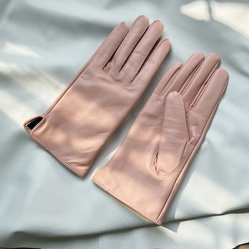Women's Pink Color Genuine Leather Glove Lady's Natural Sheepskin Leather Fashion Slim Driving Glove Autumn and winter warm
Women's Pink Color Genuine Leather Glove Lady's Natural Sheepskin Leather Fashion Slim Driving Glove Autumn and winter warm
