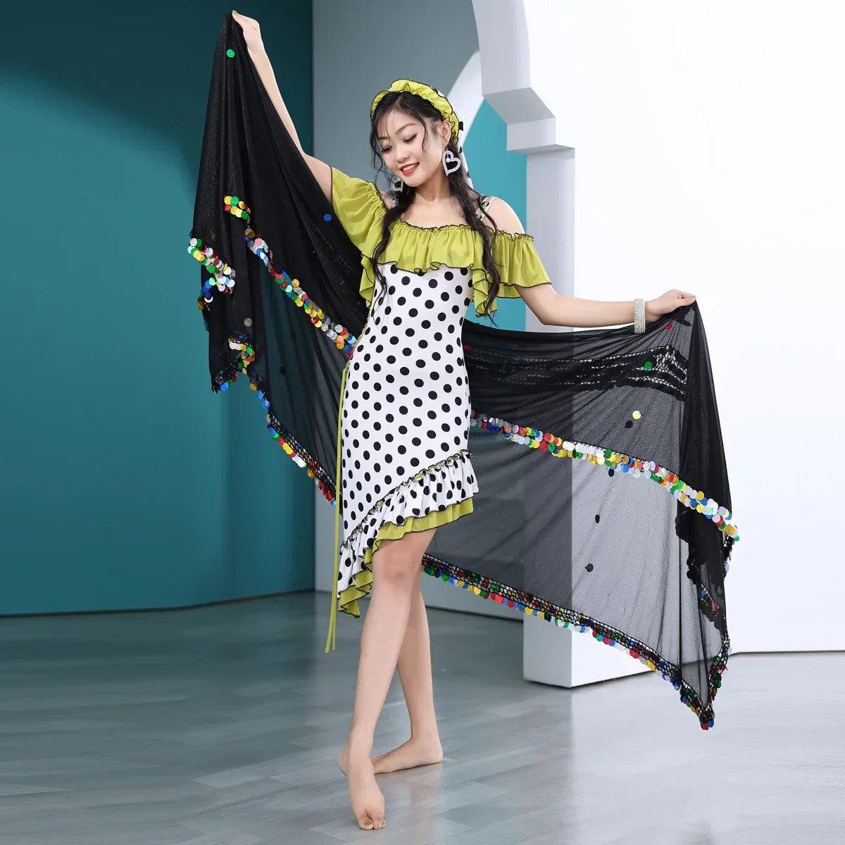 Belly Dance Malaya Scarf Veil Big Size Sequin Hand Throw Stage Dancewear Shawl Egypt Performance PropsColorful For Girl Adults
Belly Dance Malaya Scarf Veil Big Size Sequin Hand Throw Stage Dancewear Shawl Egypt Performance PropsColorful For Girl Adults