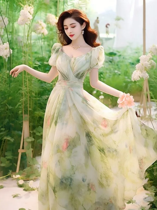 2025 New Green Floral Print Beach Fairy Dress Women's Summer Short Sleeve A-Line Midi Dress Hepburn Style Gathered Waist
2025 New Green Floral Print Beach Fairy Dress Women's Summer Short Sleeve A-Line Midi Dress Hepburn Style Gathered Waist