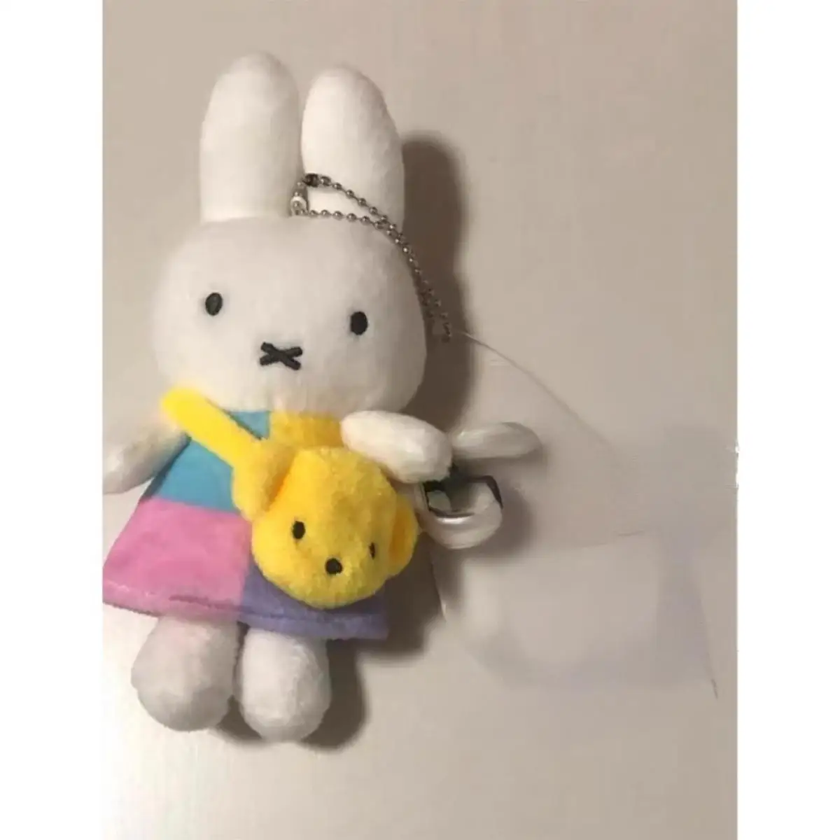 Милая плюшевая кукла Miffy, кулон, мультяшная кавайная маленькая юбка, кролик, аниме, периферийные устройства, аксессуары, игрушка, кулон, подарки, креативная девушка
Милая плюшевая кукла Miffy, кулон, мультяшная кавайная маленькая юбка, кролик, аниме, периферийные устройства, аксессуары, игрушка, кулон, подарки, креативная девушка