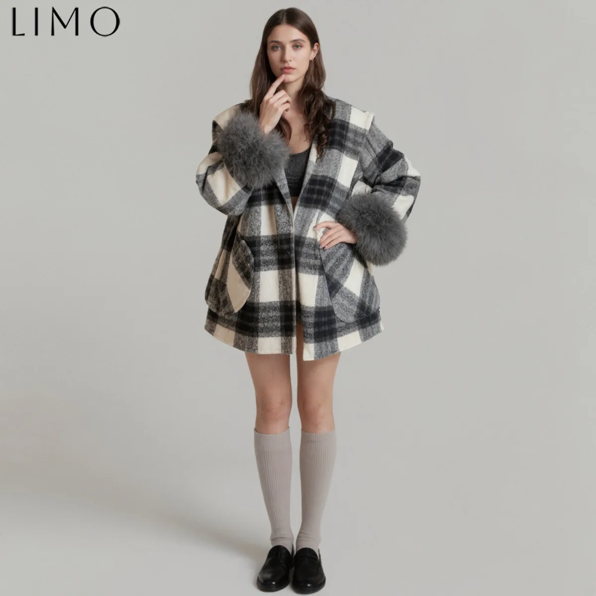 LIMO 2025 New Style Women's Double-faced Cashmere Coat - Unique Sleeve Design - Suitable for Commuting
LIMO 2025 New Style Women's Double-faced Cashmere Coat - Unique Sleeve Design - Suitable for Commuting