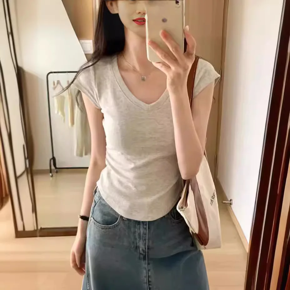 Summer V-neck Bottoming Short-sleeved T-shirt Waist Slim-fitting Short Top 
Summer V-neck Bottoming Short-sleeved T-shirt Waist Slim-fitting Short Top