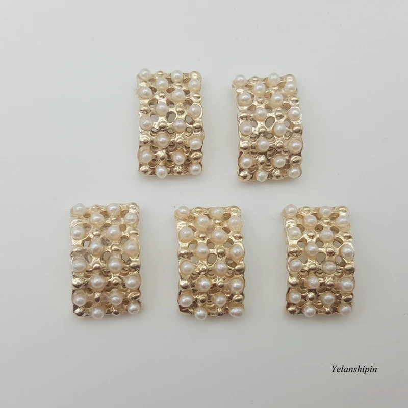 30pcs/lot Crystal Pearl Alloy Button For Headband Accessory Arc Bow Rose Gold Rhinestone Buttons For DIY Hair Clip Napkin Ring
30pcs/lot Crystal Pearl Alloy Button For Headband Accessory Arc Bow Rose Gold Rhinestone Buttons For DIY Hair Clip Napkin Ring