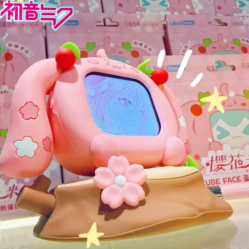 New Originl Hatsune Miku Touch Screen Interactive Wireless Bluetooth Anime Peripheral Headset Box Cube Face Lcd Toys Gifts
New Originl Hatsune Miku Touch Screen Interactive Wireless Bluetooth Anime Peripheral Headset Box Cube Face Lcd Toys Gifts
