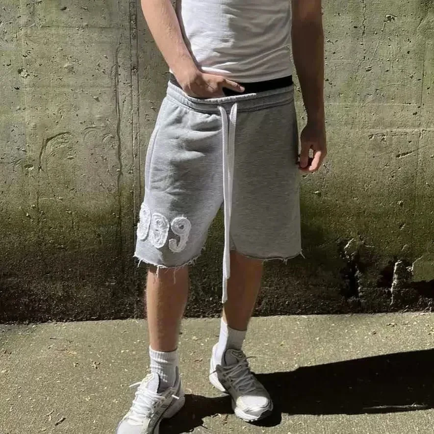 American Style Loose Casual Running Shorts Sweatpants Sport Five-Quarter Length Unisex Summer New Arrival High Street Trend
American Style Loose Casual Running Shorts Sweatpants Sport Five-Quarter Length Unisex Summer New Arrival High Street Trend