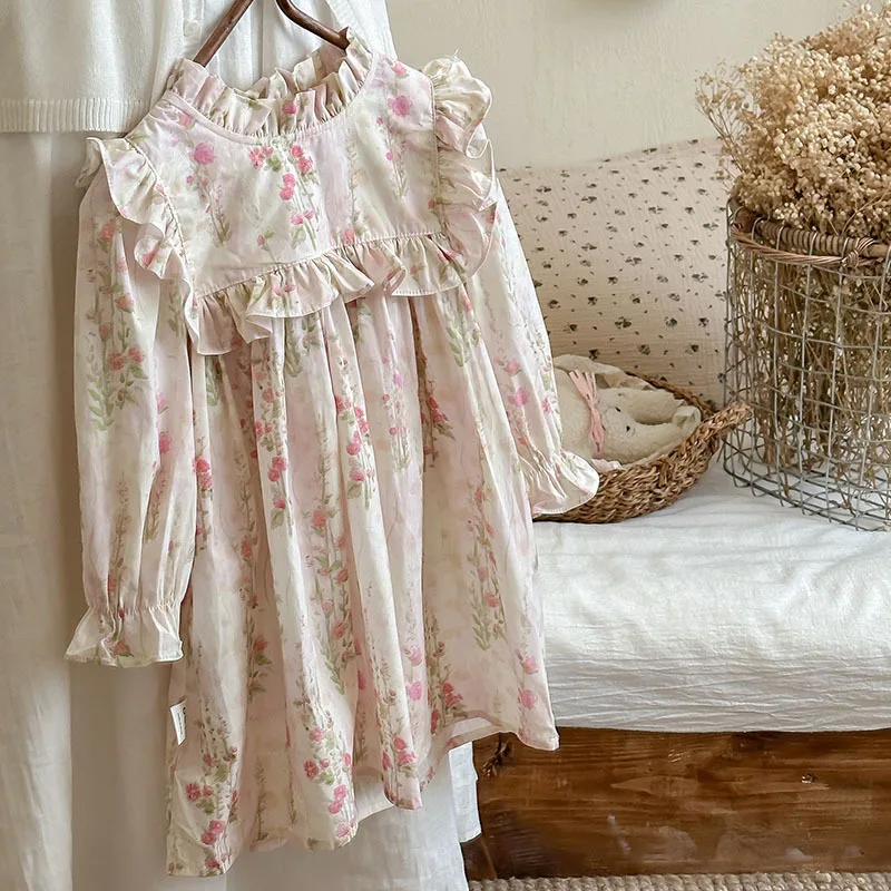 French Floral Lace Trim Collared Girls Dress Long Sleeve Children's Princess Gown Cotton Autumn Wear for Kids
French Floral Lace Trim Collared Girls Dress Long Sleeve Children's Princess Gown Cotton Autumn Wear for Kids