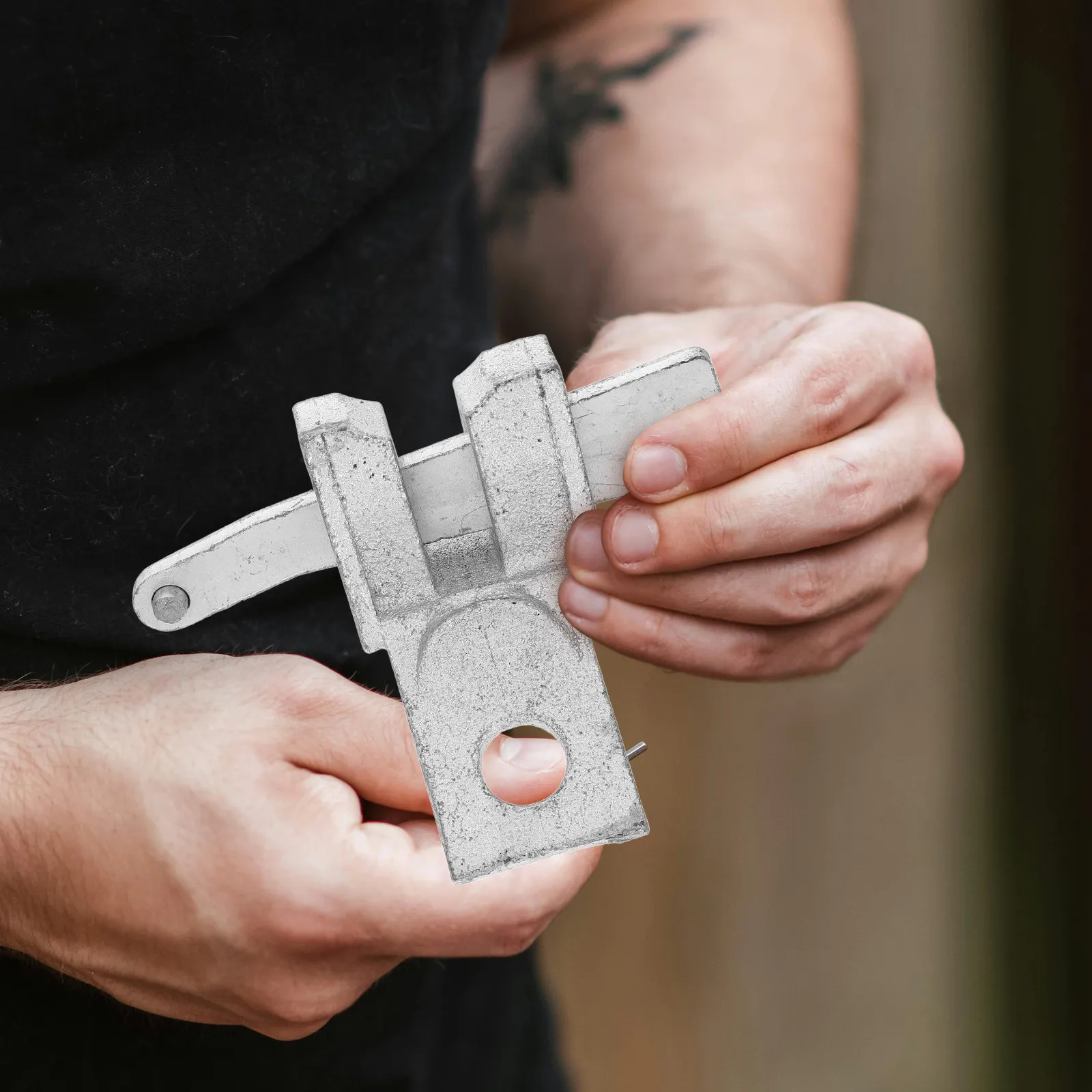 1Set Robust Steel Disc Coupler Scaffold Adapter Replaceable Fixed Part Easy-Clean Surface High-Strength Safety Link Scaffold
1Set Robust Steel Disc Coupler Scaffold Adapter Replaceable Fixed Part Easy-Clean Surface High-Strength Safety Link Scaffold