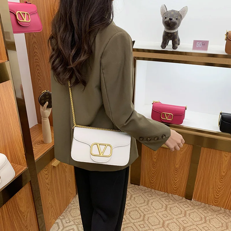 Unique Leisure Purse Bag with Large Capacity and Stylish Casual Look Perfect for Travel Vintage
Unique Leisure Purse Bag with Large Capacity and Stylish Casual Look Perfect for Travel Vintage
