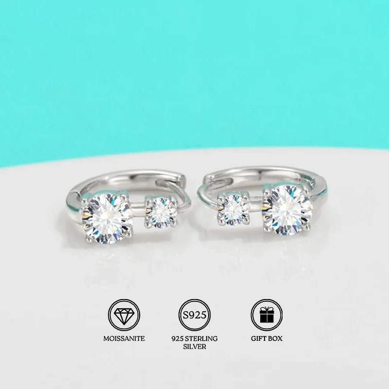 1 Pair 0.6 Carat Classic Four-Prong Moissanite Earrings, S925 Sterling Silver Hypoallergenic Stud Earrings for Wome
1 Pair 0.6 Carat Classic Four-Prong Moissanite Earrings, S925 Sterling Silver Hypoallergenic Stud Earrings for Wome