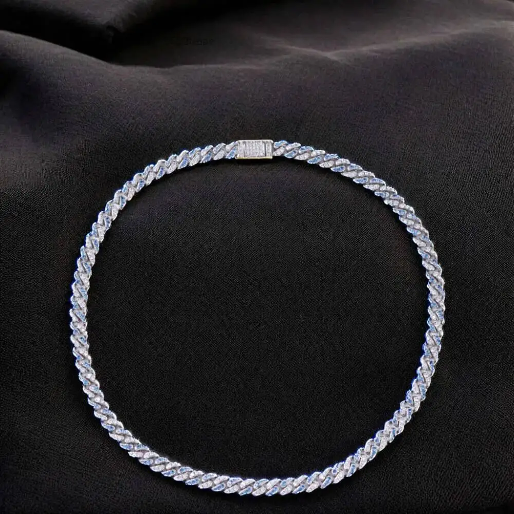 Luxury 8mm Cuban Link Chain Moissanite Necklace 925 Sterling Silver Gold Plated Iced Out Hiphop Vvs Moissanite Cuabn Chain.
Luxury 8mm Cuban Link Chain Moissanite Necklace 925 Sterling Silver Gold Plated Iced Out Hiphop Vvs Moissanite Cuabn Chain.