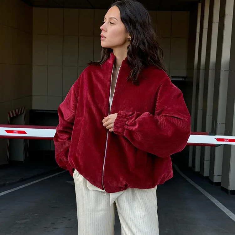Amazon Foreign Trade Women's Clothing, Stand-Up Collar, Long-Sleeved, High-End Pleated Coat, New Autumn And Winter Casual
Amazon Foreign Trade Women's Clothing, Stand-Up Collar, Long-Sleeved, High-End Pleated Coat, New Autumn And Winter Casual