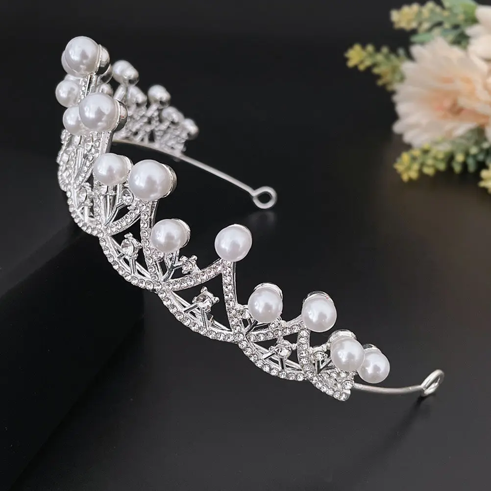 Жемчужный головной убор-корона: Изысканное украшение для волос невесты на свадьбу, выпускной, день рождения. Элегантная декоративная повязка на голову для женщин.
Жемчужный головной убор-корона: Изысканное украшение для волос невесты на свадьбу, выпускной, день рождения. Элегантная декоративная повязка на голову для женщин.