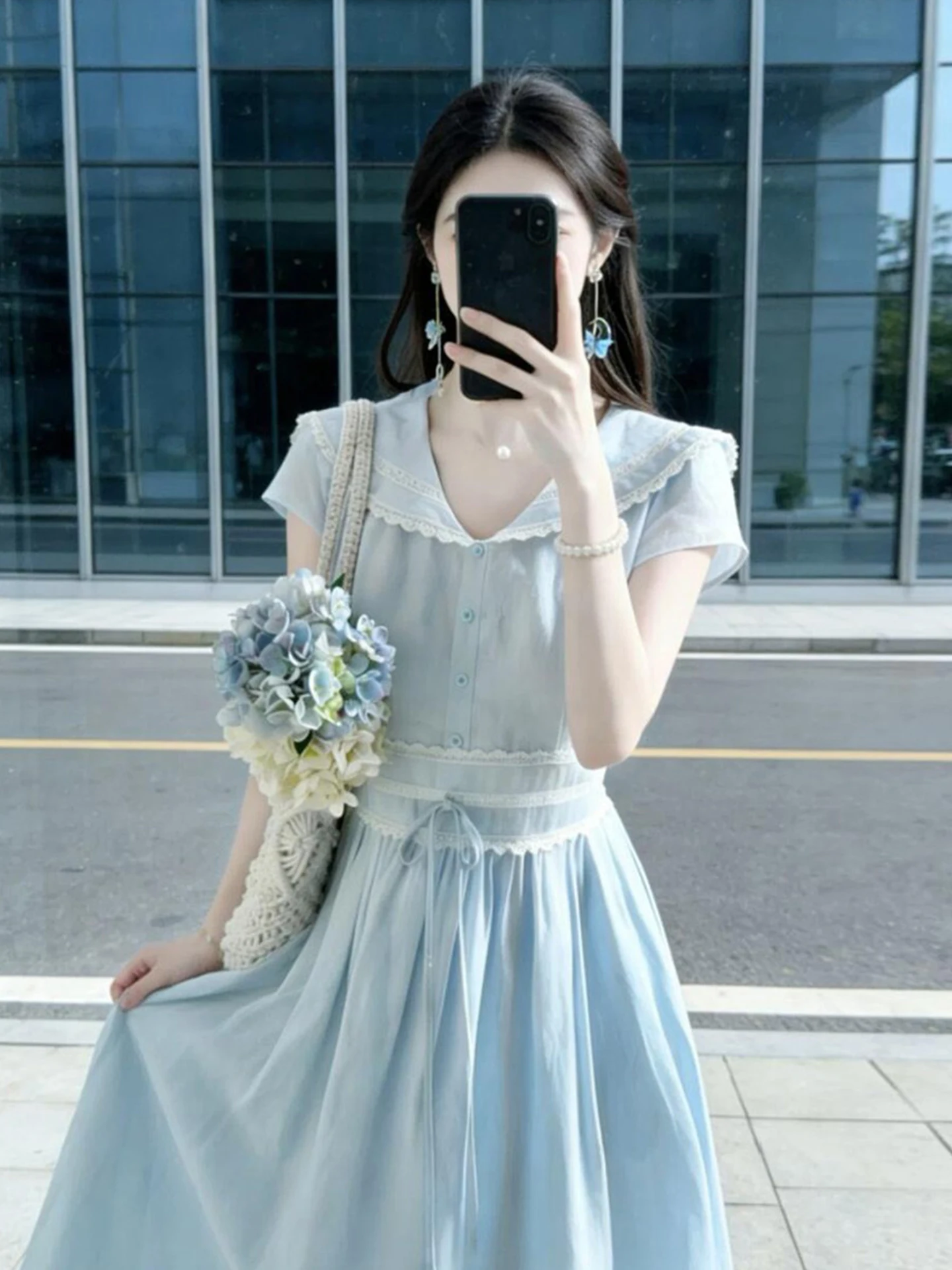 Elegant Blue Turn-down Collar Dress Women's Summer Fashion Slimming Long Waist-cinched A-line Skirt French Style Polyester Fiber
Elegant Blue Turn-down Collar Dress Women's Summer Fashion Slimming Long Waist-cinched A-line Skirt French Style Polyester Fiber