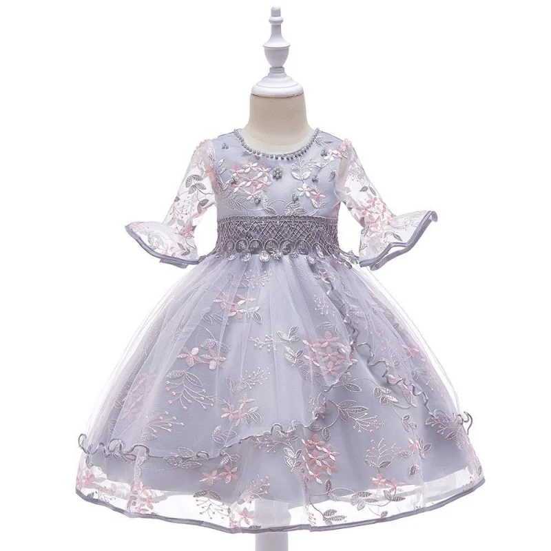 2025Girls' Summer New European and American Embroidery Applique Mesh Puffy Performance Dress
2025Girls' Summer New European and American Embroidery Applique Mesh Puffy Performance Dress