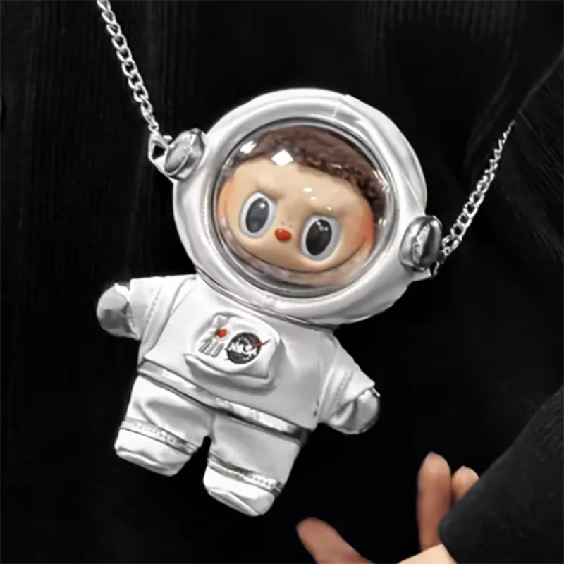 Новинка 2023 года, Labubu, 17 см, костюм космонавта, одежда V1/V2, издание, Kawaii, модная кукольная одежда, аксессуары с поясной цепочкой для девочек/детей
Новинка 2023 года, Labubu, 17 см, костюм космонавта, одежда V1/V2, издание, Kawaii, модная кукольная одежда, аксессуары с поясной цепочкой для девочек/детей