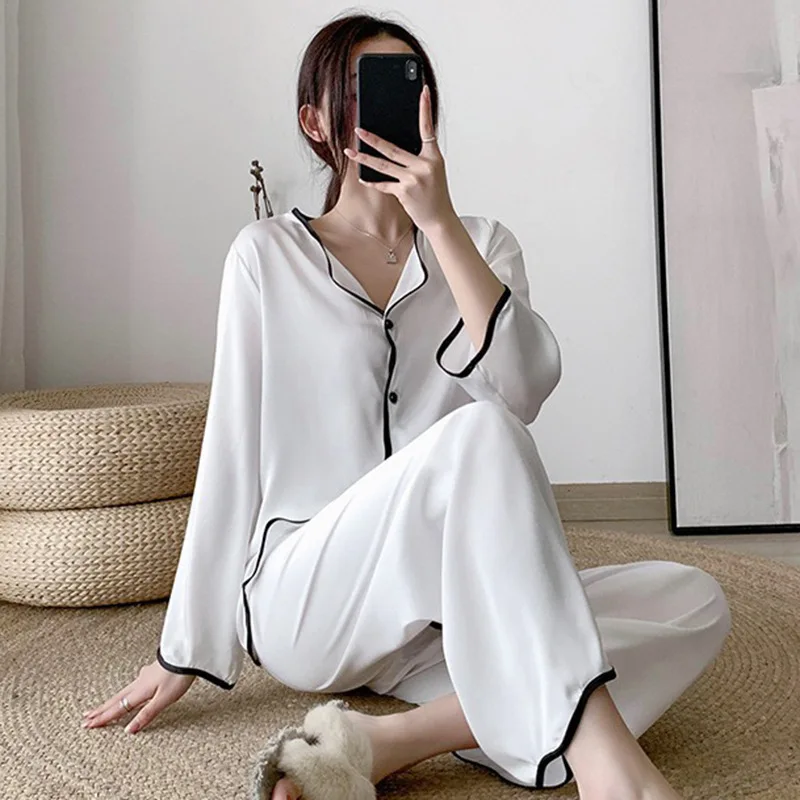 New Pajamas Women's Spring and Autumn ,Summer Long-sleeved Ice Silk Summer Women's Foreign Trade Wholesale Thin Loungewear Set
New Pajamas Women's Spring and Autumn ,Summer Long-sleeved Ice Silk Summer Women's Foreign Trade Wholesale Thin Loungewear Set