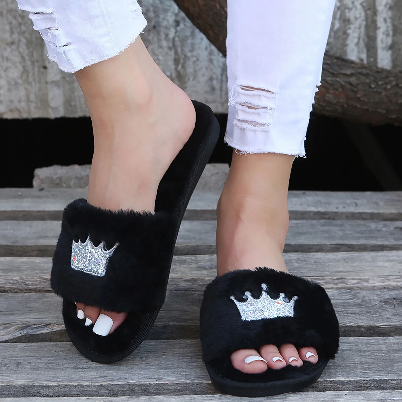 Winter Women Home Slippers with Faux Fur Fashion Warm Shoes Slip on Flats Shiny Sequin Open Toe Indoor Outdoor Female Slides
Winter Women Home Slippers with Faux Fur Fashion Warm Shoes Slip on Flats Shiny Sequin Open Toe Indoor Outdoor Female Slides