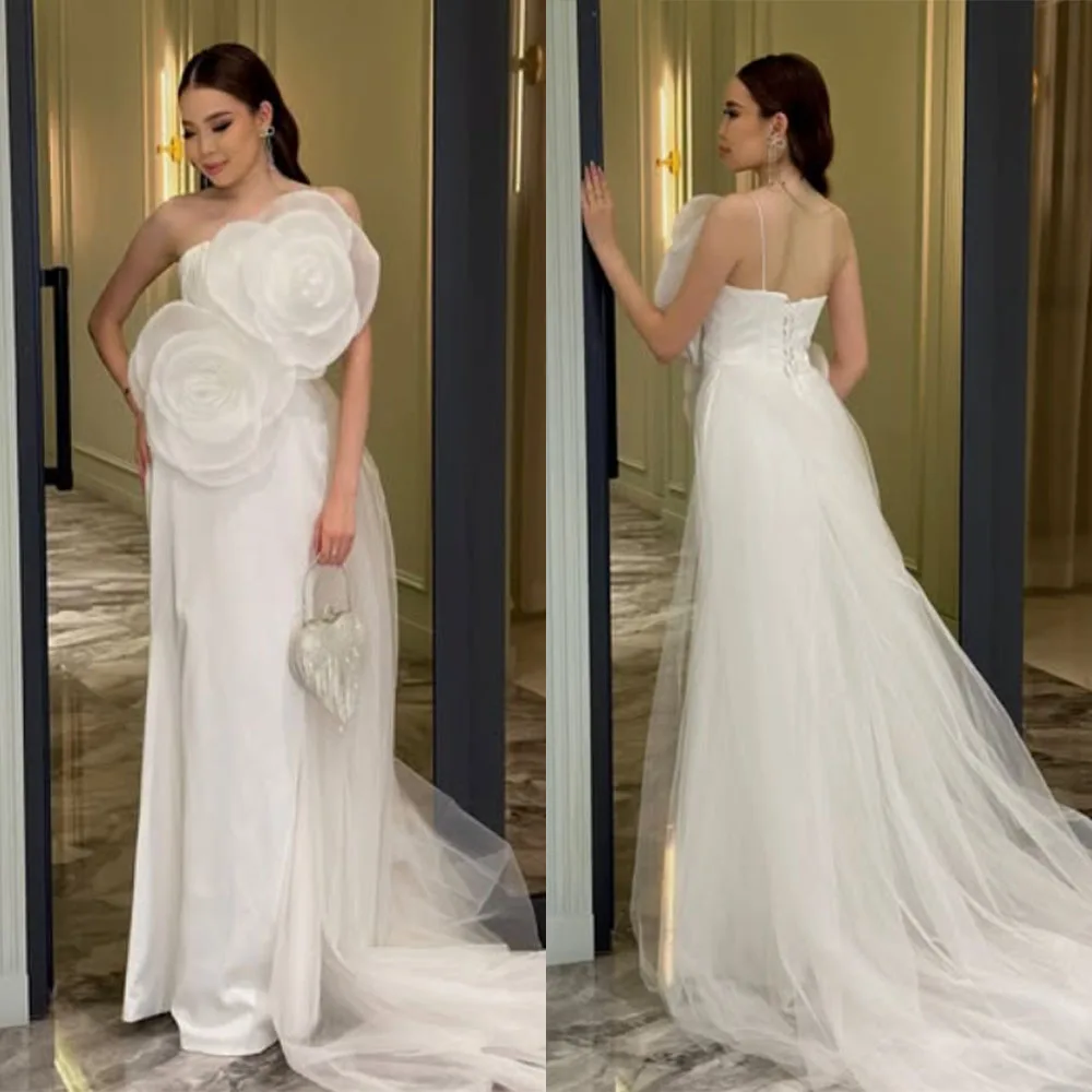 High Quality Customized Strapless White Tulle Backless Thin Suspenders Flowers Floor Length Court Train Robes De Soirée 드레스
High Quality Customized Strapless White Tulle Backless Thin Suspenders Flowers Floor Length Court Train Robes De Soirée 드레스