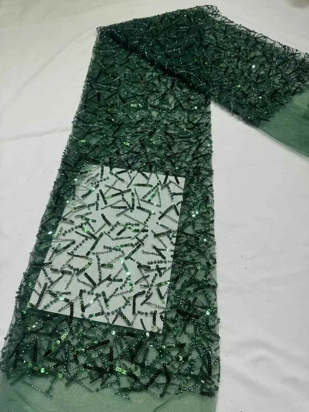 Luxury African Lace Fabric 2025 High Quality Sequins Beads Lace Fabrics For Nigerian Wedding French Tulle Lace Fabric
Luxury African Lace Fabric 2025 High Quality Sequins Beads Lace Fabrics For Nigerian Wedding French Tulle Lace Fabric