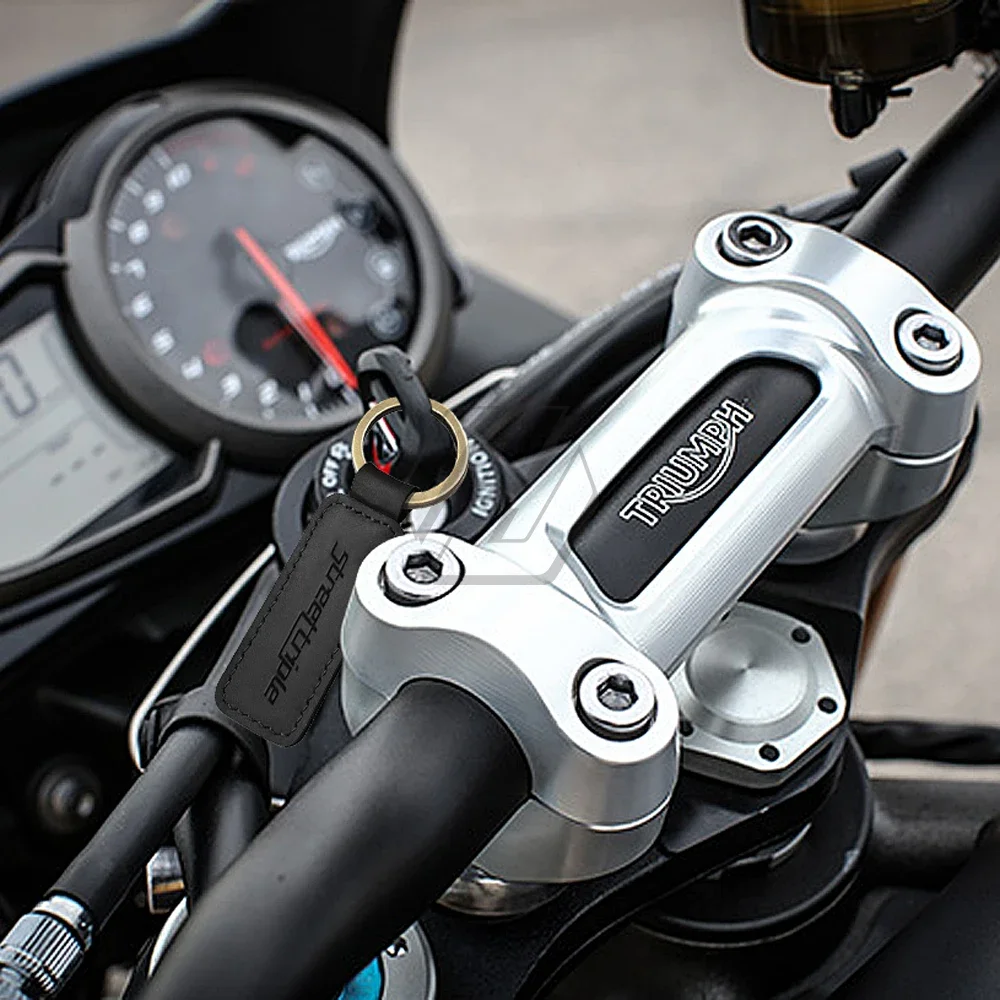 For Triumph Street Triple 675 765 R RS Motorcycle Cowhide Keychain Key Ring Case Motorcycle key pendant
For Triumph Street Triple 675 765 R RS Motorcycle Cowhide Keychain Key Ring Case Motorcycle key pendant