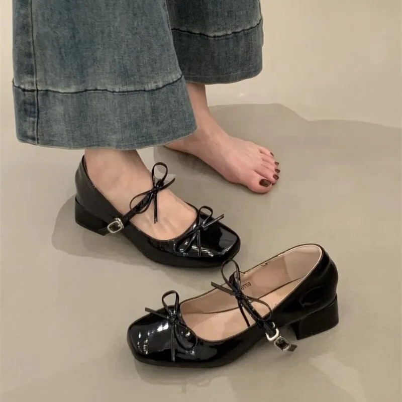 2026 Spring Autumn Women Shoes Fashion Butterfly-knot Shoes Casual Low Heel Dress Street Style Shoes
2026 Spring Autumn Women Shoes Fashion Butterfly-knot Shoes Casual Low Heel Dress Street Style Shoes