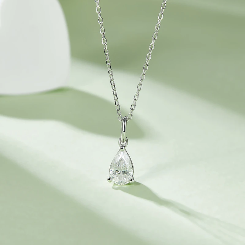Серебро 925, настоящее 100% женское ожерелье с бриллиантами, комплект серег-гвоздиков, ювелирные изделия, роскошные новые элегантные подвески и ожерелья из муассанита
Серебро 925, настоящее 100% женское ожерелье с бриллиантами, комплект серег-гвоздиков, ювелирные изделия, роскошные новые элегантные подвески и ожерелья из муассанита