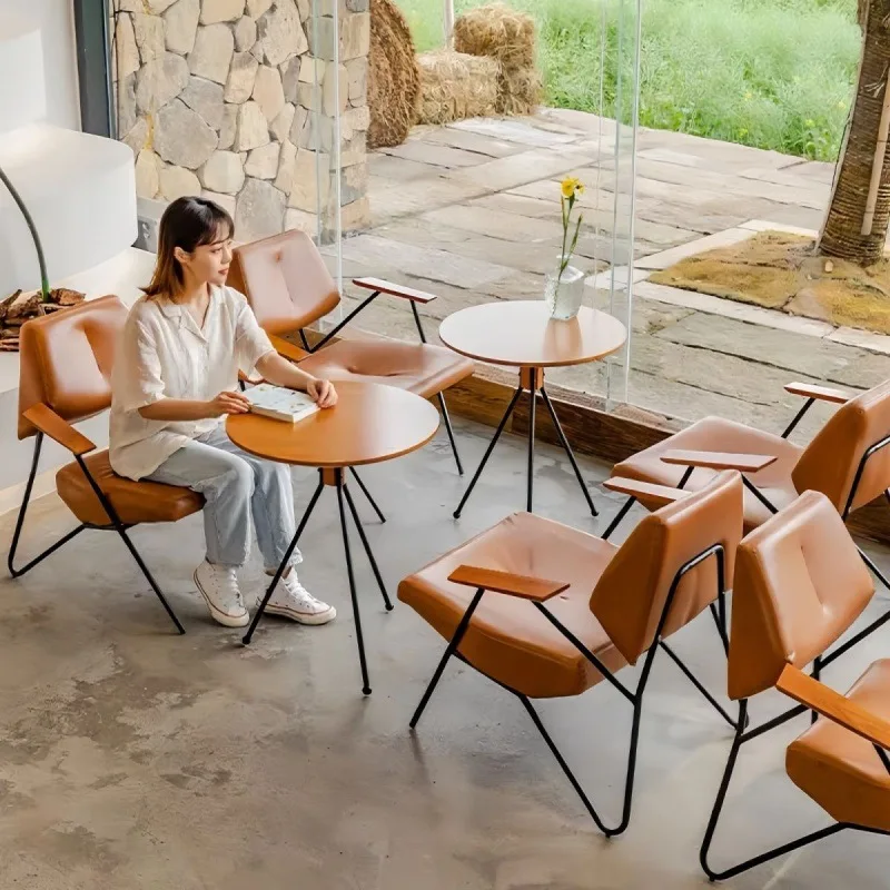 Retro wrought iron cafe table chair leisure book bar negotiation milk tea shop dessert restaurant sofa combination
Retro wrought iron cafe table chair leisure book bar negotiation milk tea shop dessert restaurant sofa combination