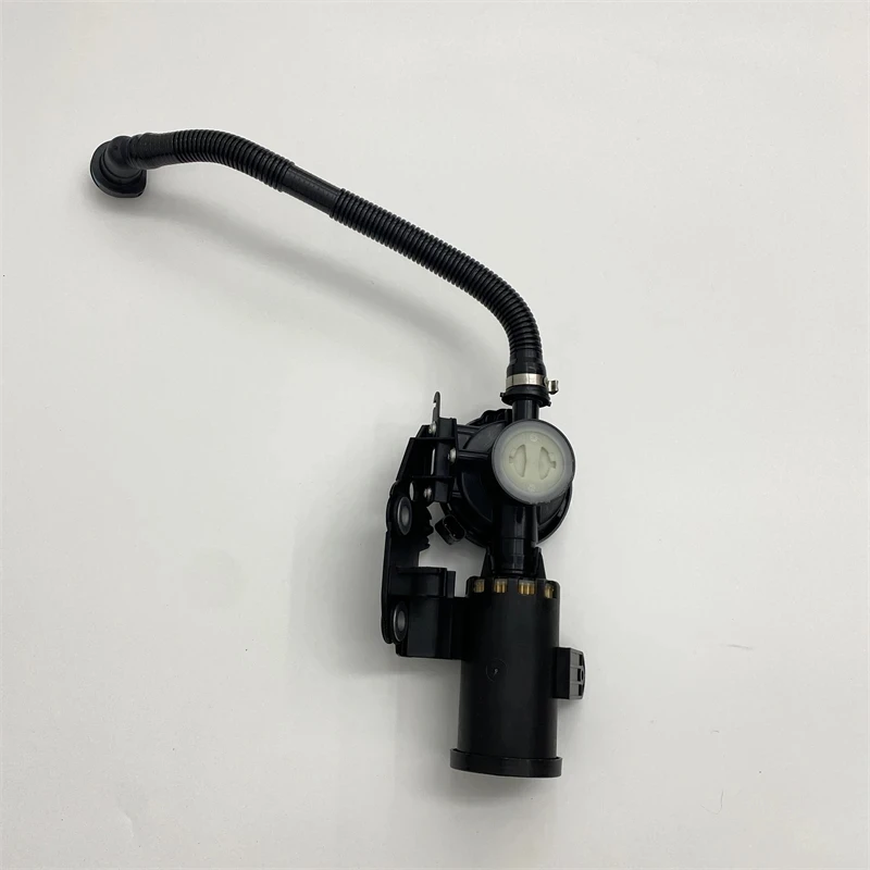 16137404081 Fuel Tank Exhaust Pipe With Valve For BMW X3 G01 M F97 X4 G02 M F98 F98
16137404081 Fuel Tank Exhaust Pipe With Valve For BMW X3 G01 M F97 X4 G02 M F98 F98