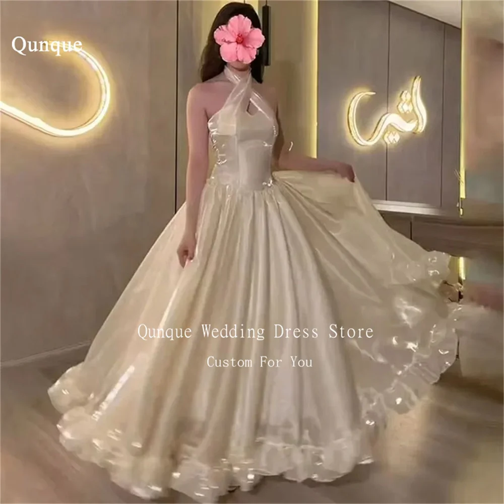 Qunque Soft Champagne Elegant Organza Formal evening Dresses Halter Backless Modern Prom Gown A line Robes De Soirée Customized
Qunque Soft Champagne Elegant Organza Formal evening Dresses Halter Backless Modern Prom Gown A line Robes De Soirée Customized