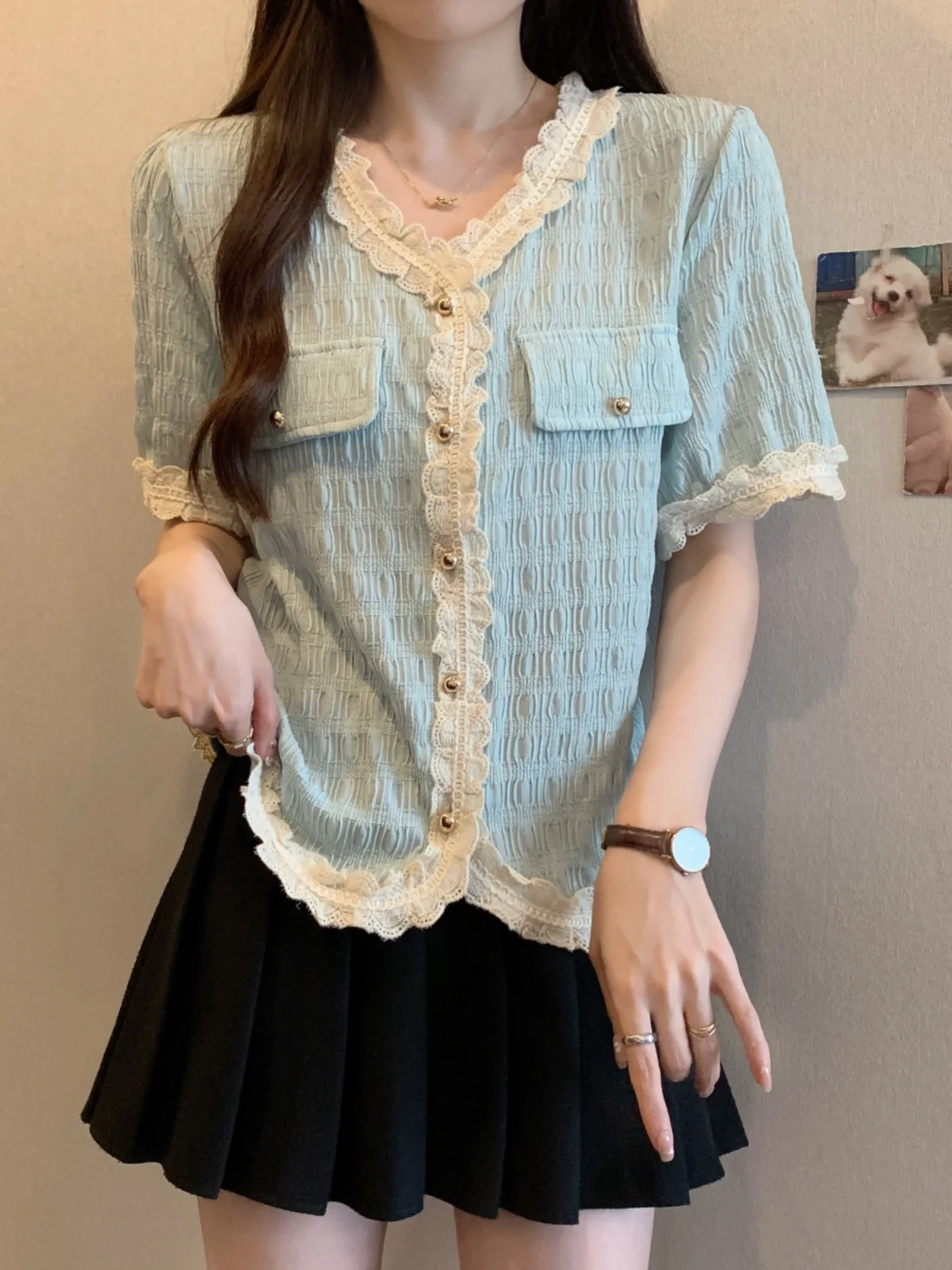 Slimming Short Sleeve Lace Trim Shirt Women's Summer Fashion Large Size Conceals Belly High End Sensation Fragrant Style Top
Slimming Short Sleeve Lace Trim Shirt Women's Summer Fashion Large Size Conceals Belly High End Sensation Fragrant Style Top