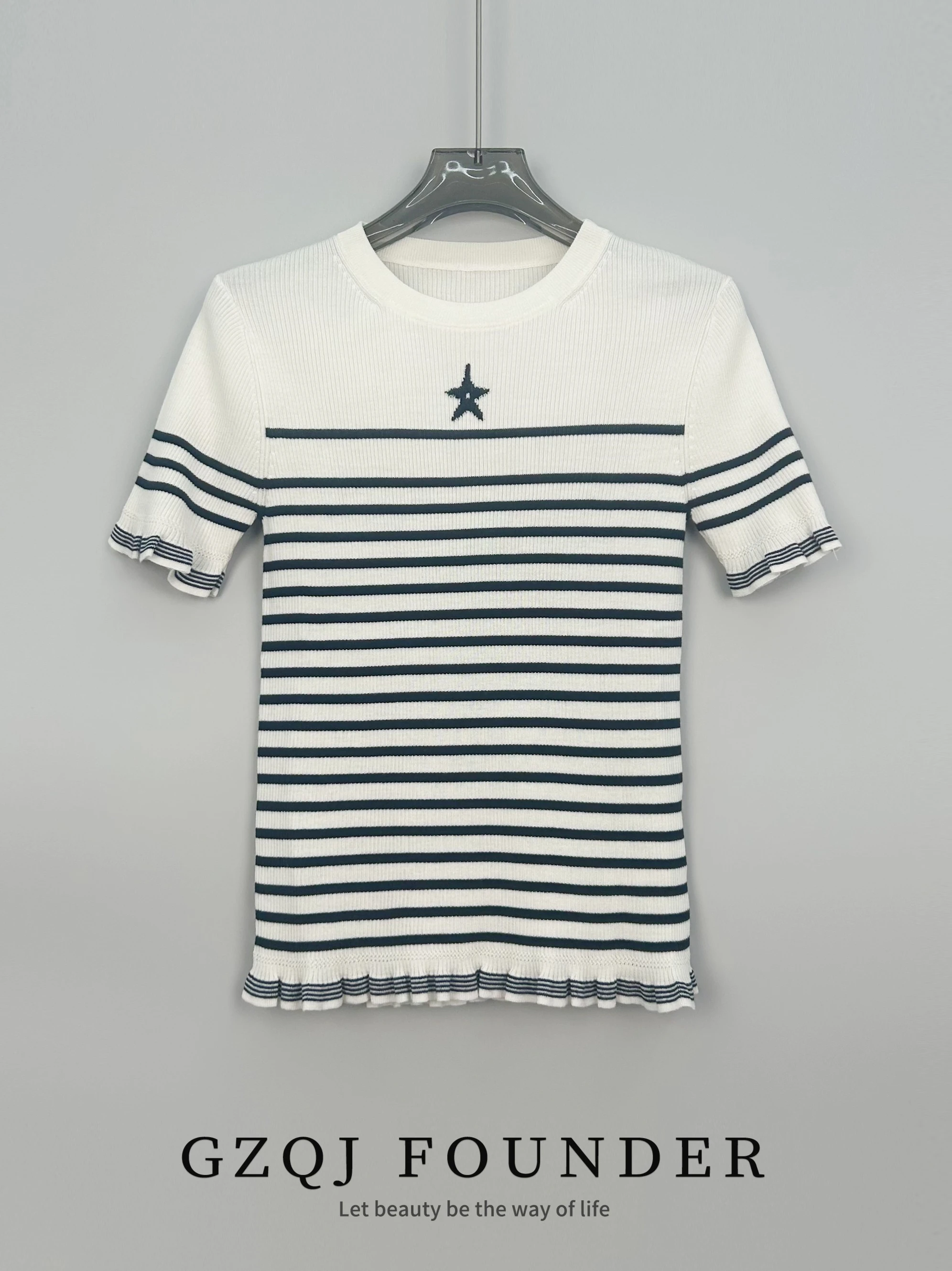 Guangzhou Qinye Girl's Diaries Unique Design Faionable Striped round Ne ort Sve Knitted Top Women Summer New Arrival
Guangzhou Qinye Girl's Diaries Unique Design Faionable Striped round Ne ort Sve Knitted Top Women Summer New Arrival