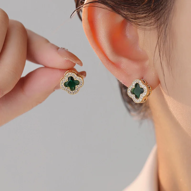 Flower Stud Earrings Elegant Earrings for Women 14k Gold Plated Women's Stainless Steel Trend 2025 Luxury Clover Fashion Jewelry
Flower Stud Earrings Elegant Earrings for Women 14k Gold Plated Women's Stainless Steel Trend 2025 Luxury Clover Fashion Jewelry