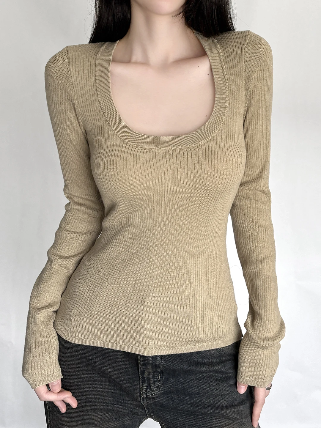 Женская облегающая трикотажная футболка с круглым вырезом и длинным рукавом, базовая, цветная, эластичная, для ношения под одеждой
Женская облегающая трикотажная футболка с круглым вырезом и длинным рукавом, базовая, цветная, эластичная, для ношения под одеждой