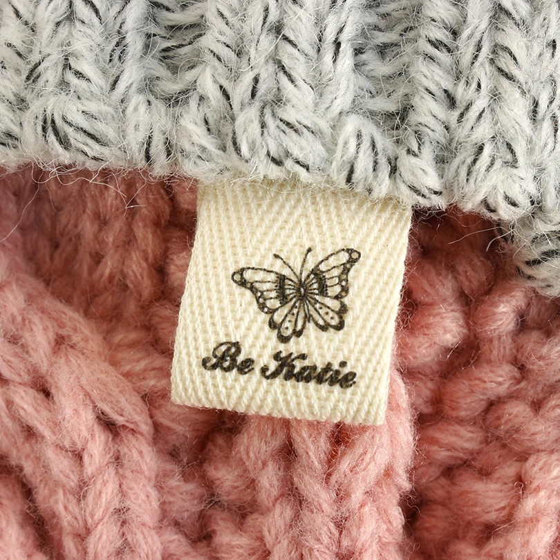 Twill Folding Labels, Logo Labels, Sew Accessori, Ribbon Label,Custom Fabric Label, Labels for Clothes,Butterfly Tags(XW3512)
Twill Folding Labels, Logo Labels, Sew Accessori, Ribbon Label,Custom Fabric Label, Labels for Clothes,Butterfly Tags(XW3512)